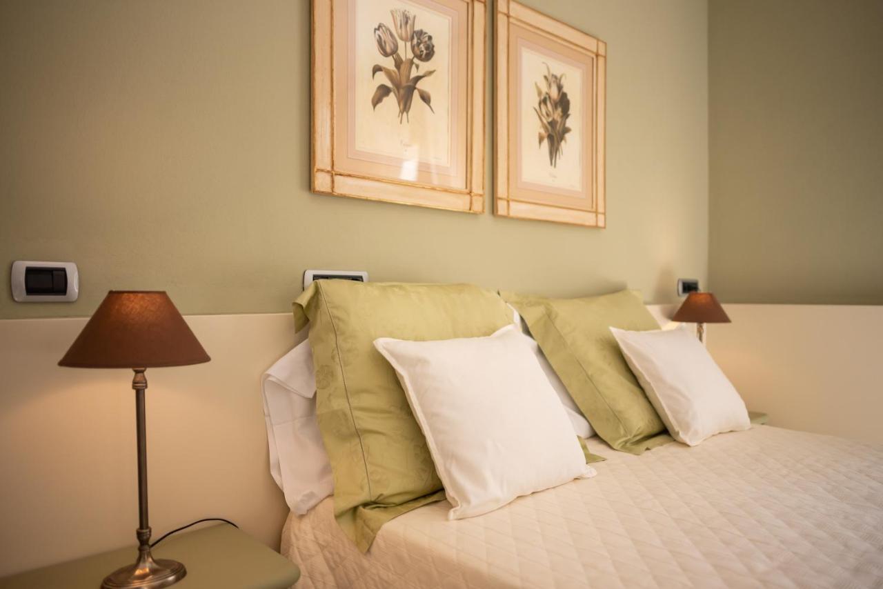 Orosei Home Holidays - Rimediu ภายนอก รูปภาพ