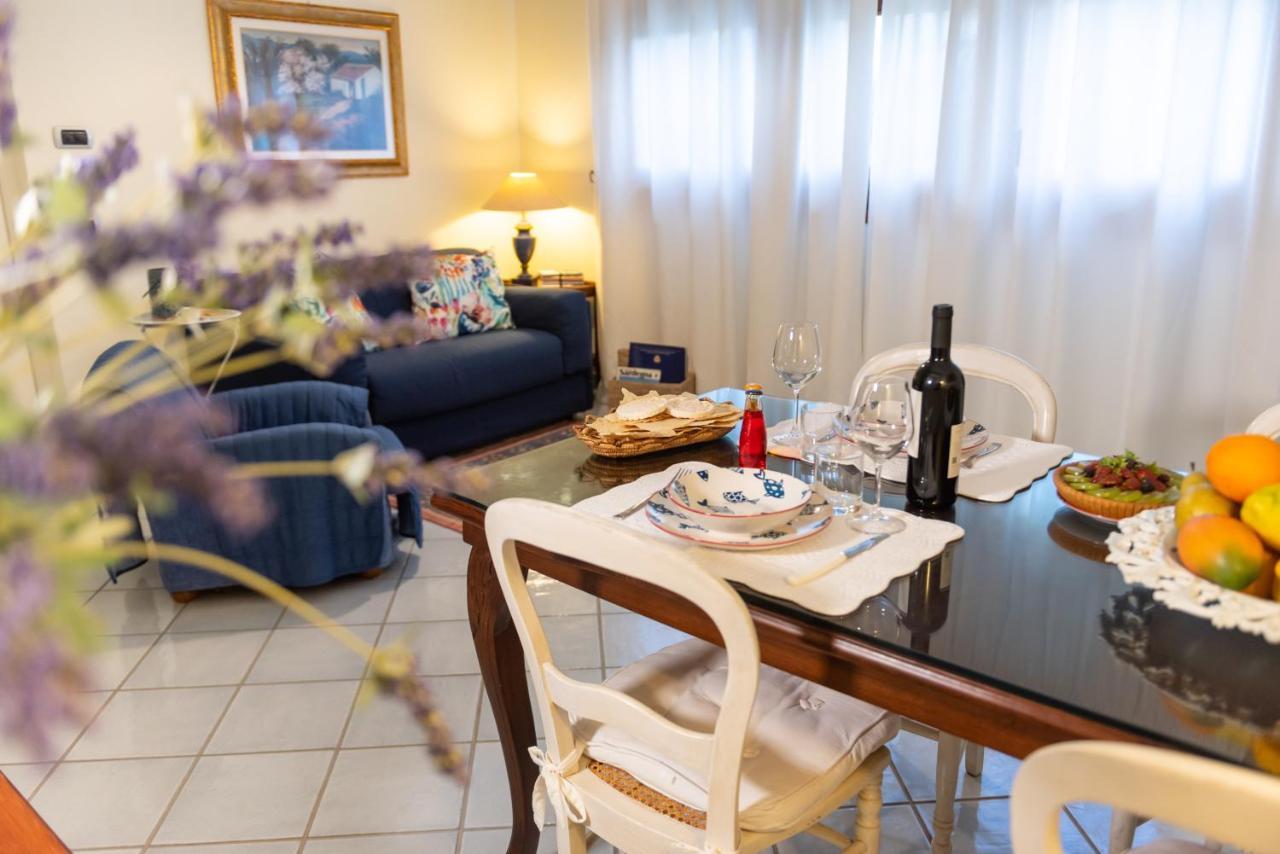 Orosei Home Holidays - Rimediu ภายนอก รูปภาพ