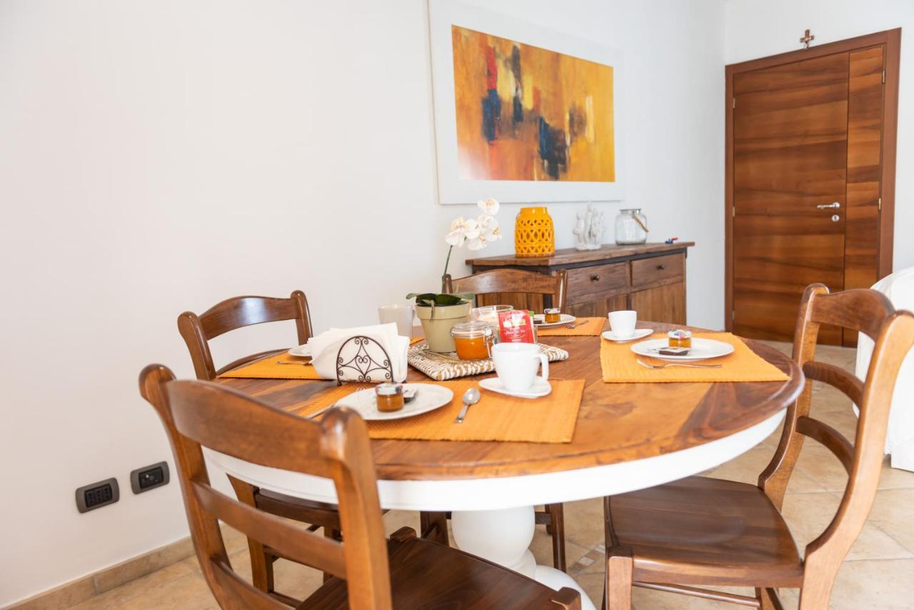 Orosei Home Holidays - Rimediu ภายนอก รูปภาพ