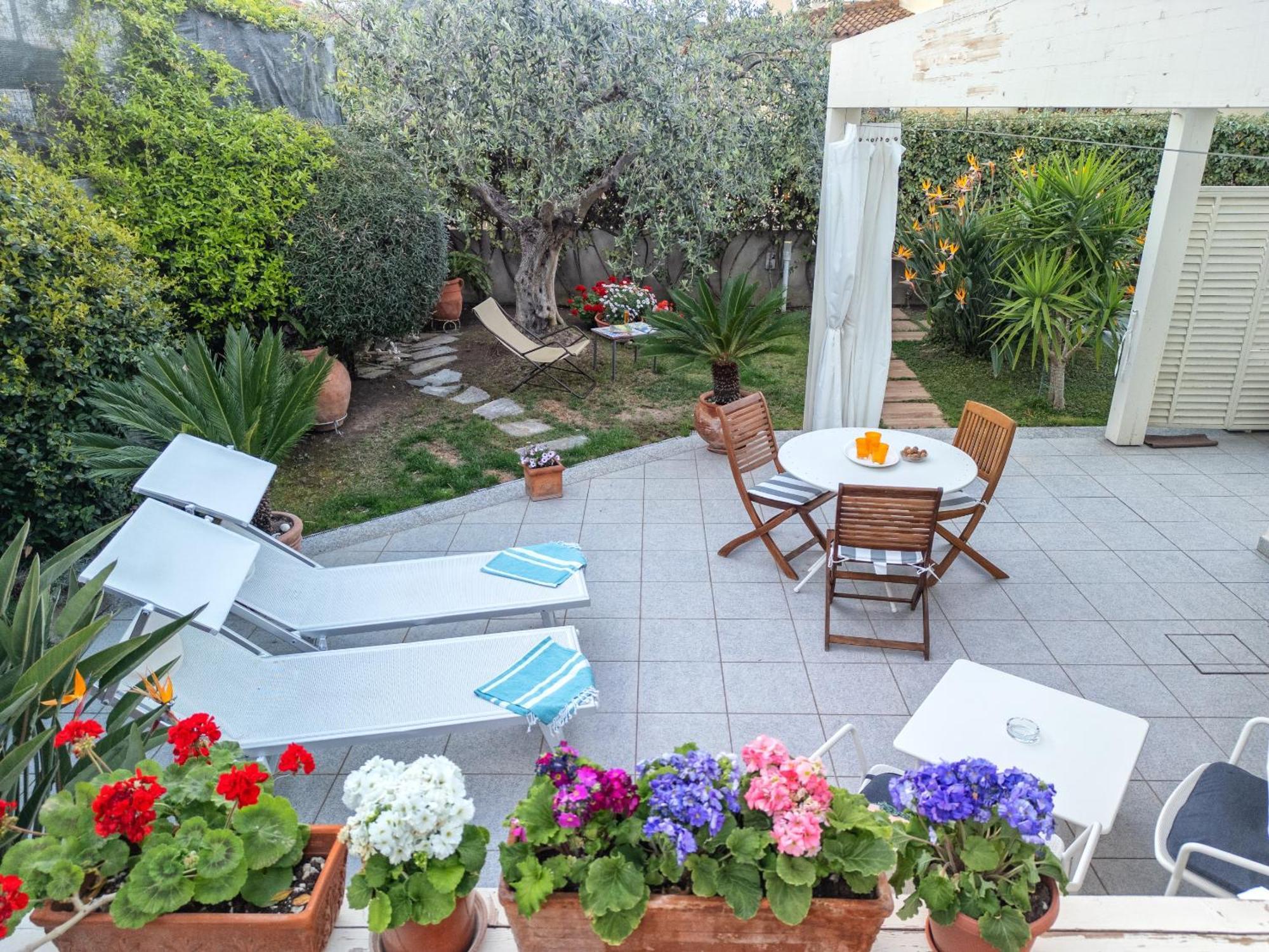 Orosei Home Holidays - Rimediu ภายนอก รูปภาพ